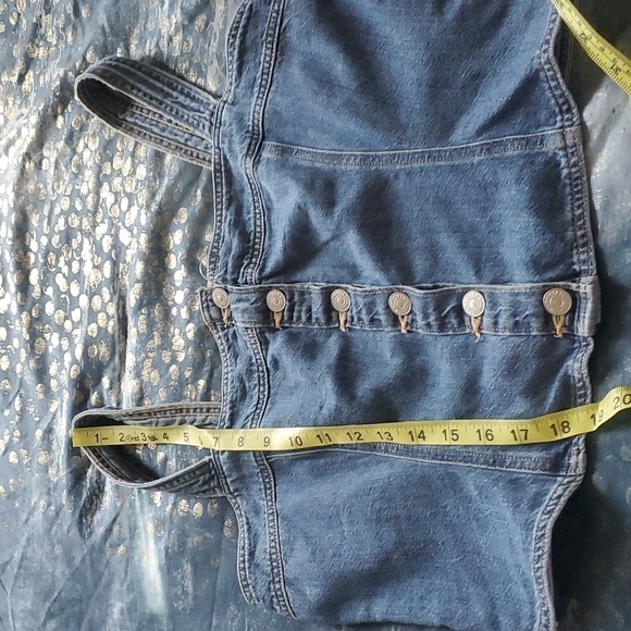 Women's Levi's Button Strap Denim Top 100% Cotton Size L - Picture 2 of 6